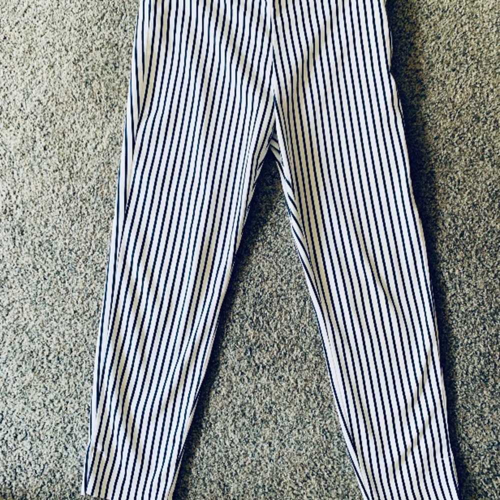 H&M Striped Cropped Pants EUC - Picture 2 of 6